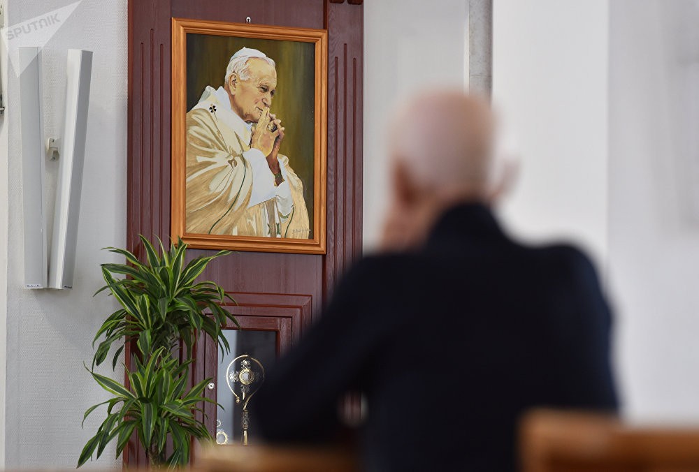 Несколько слов о двух исторических визитах Пап