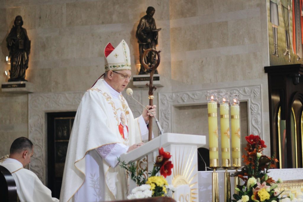 Проповедь Архиепископа Томаша Пэты по случаю освящения барельефа Девы Марии из Озерного в Торуне