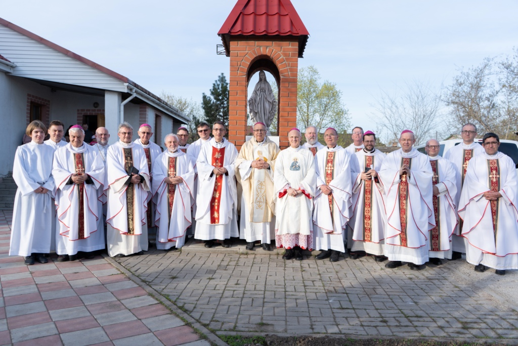 Католические епископы Лесозавод