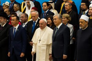 Папа: Казахстан – пример цивилизации и мужества