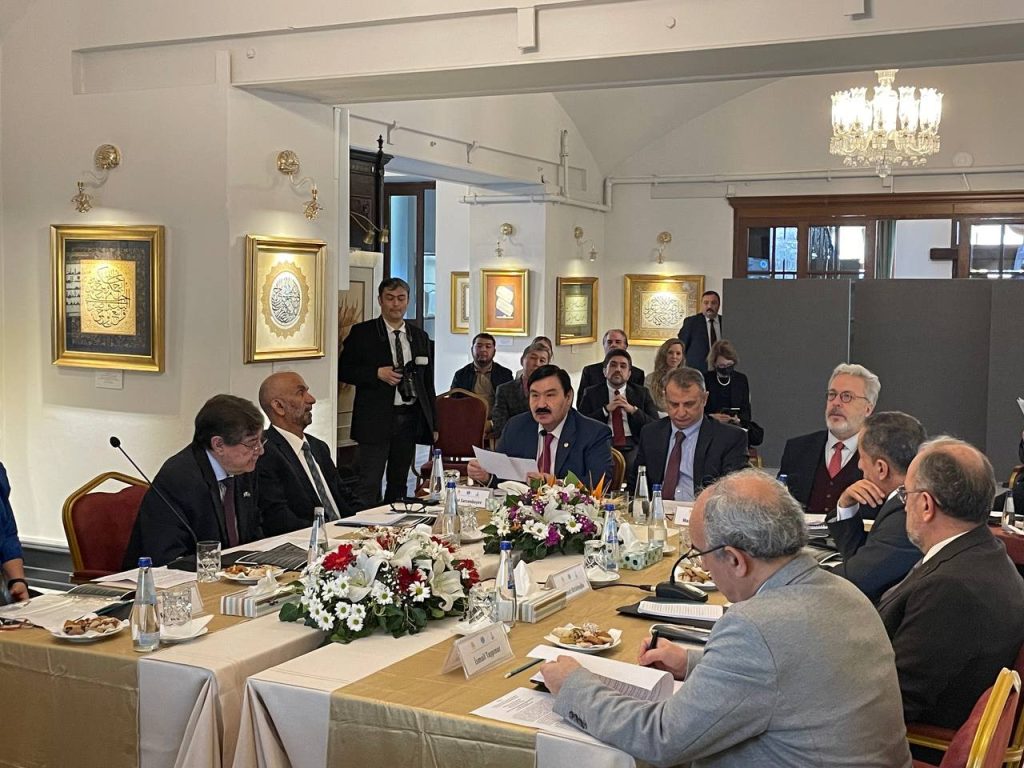 В Стамбуле прошел круглый стол о значимости VII Съезда лидеров мировых и традиционных религий