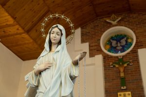 Папа обратился к верующим Казахстана по случаю коронации статуи Девы Марии